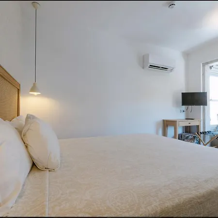 Fiora Alacati Hotel *