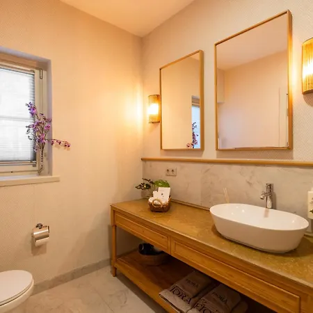 Hotel Fiora